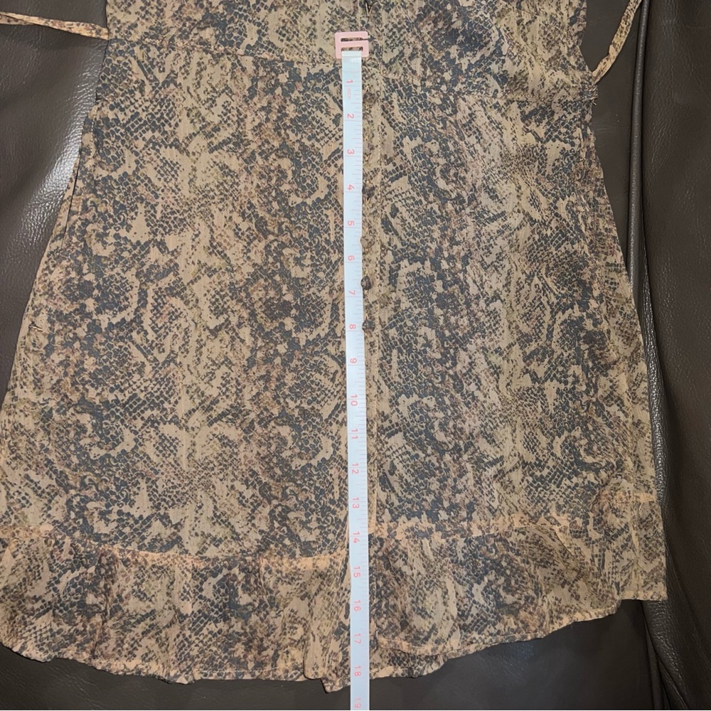 Abercrombie & Fitch Snake Print Flutter Sleeve Bu… - image 8